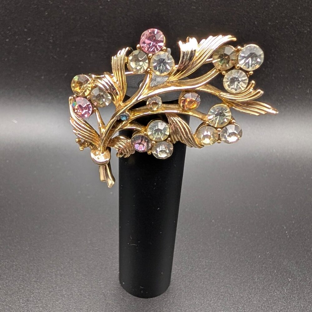 Lisner Flower Bouquet Brooch - Mid-Century - Vintage